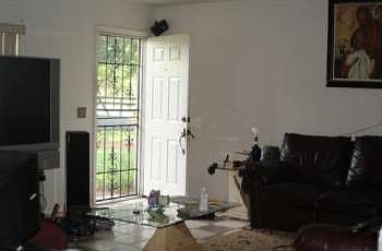 3rd image of 176 Catherine Ln