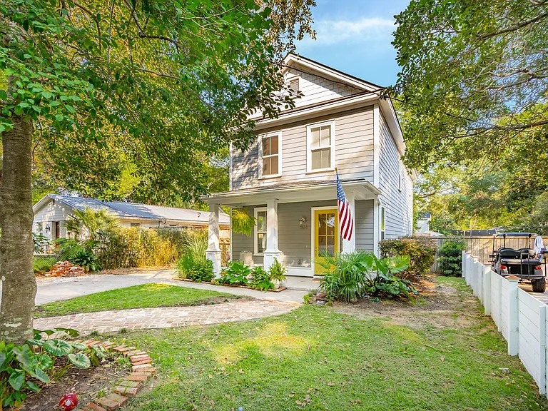 824 Toler Dr — Photo 3