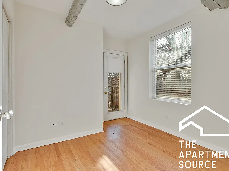 2530 W Leland Ave #1 — Photo 9