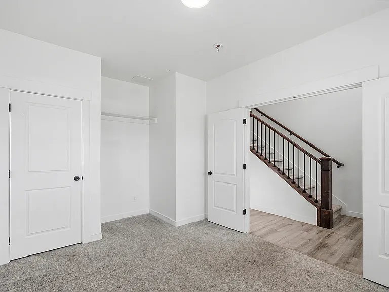 244 N 200 E — Photo 28