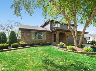 13634 Sandalwood Dr, Orland Park, IL