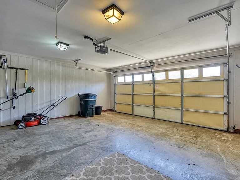 210 Rivermill Ct — Photo 25