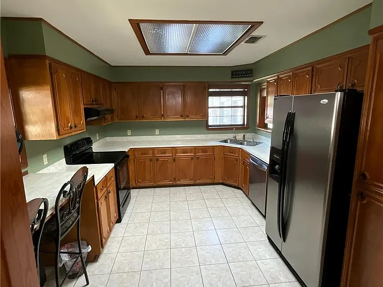 1203 Blyth Rd — Photo 21
