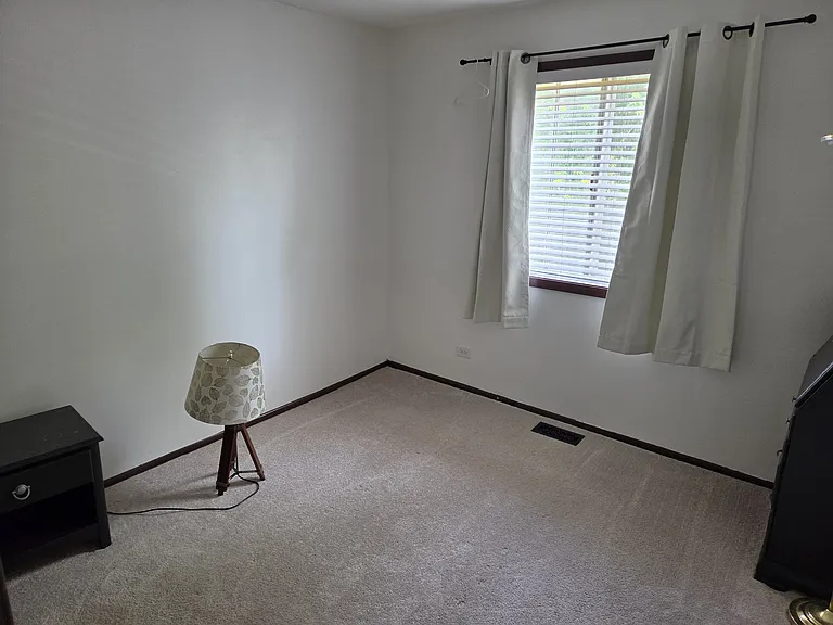 800 W Beechtree Ln — Photo 13