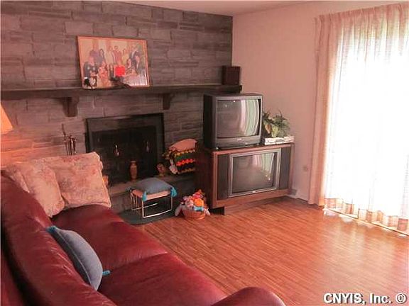 5th image of 6426 Curwood Dr