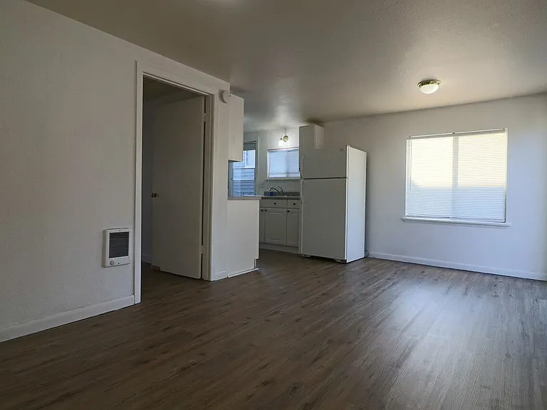 2344 Trenton Ave NE #1/2 — Photo 14