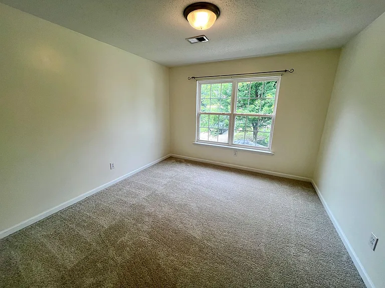 310 Wintergreen Rd — Photo 20