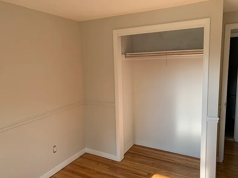 225 Marsh Dr — Photo 7