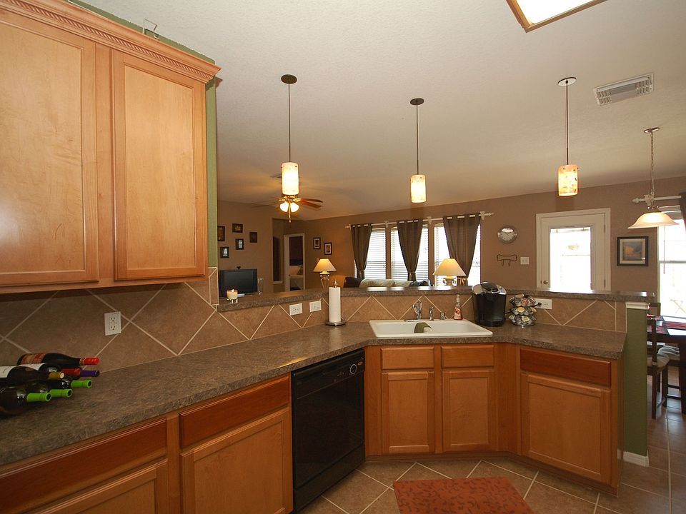 1st image of 7926 Diamond Oak Dr