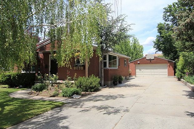 1st image of 2551 E Gregson Ave