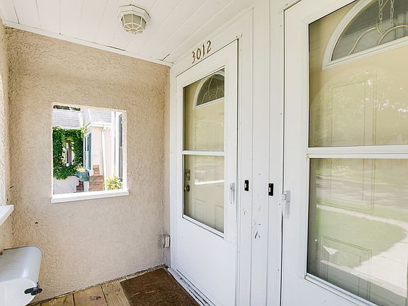 2nd image of 3010 38th Ave S