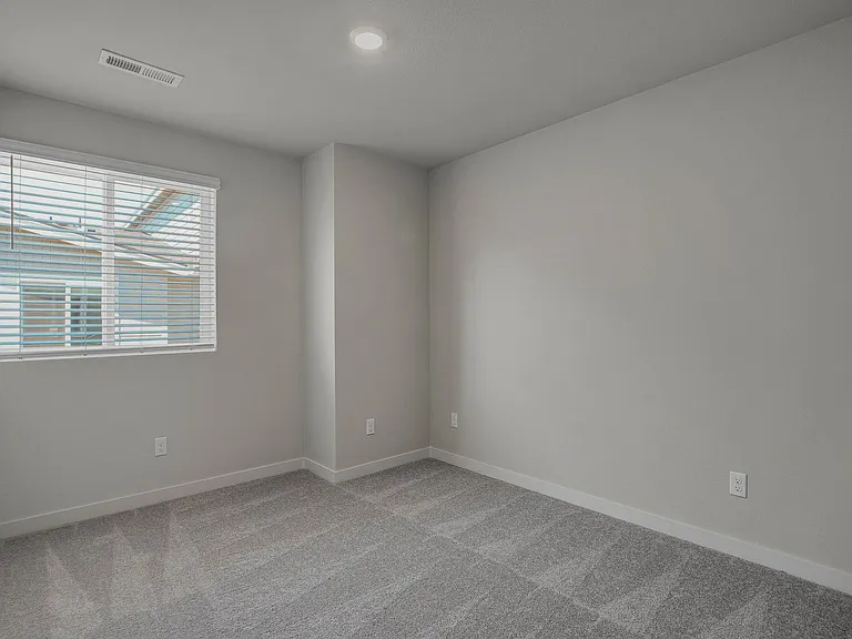 16652 SW Darling Ln — Photo 10