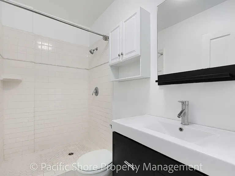 1521 S Curson Ave — Photo 13