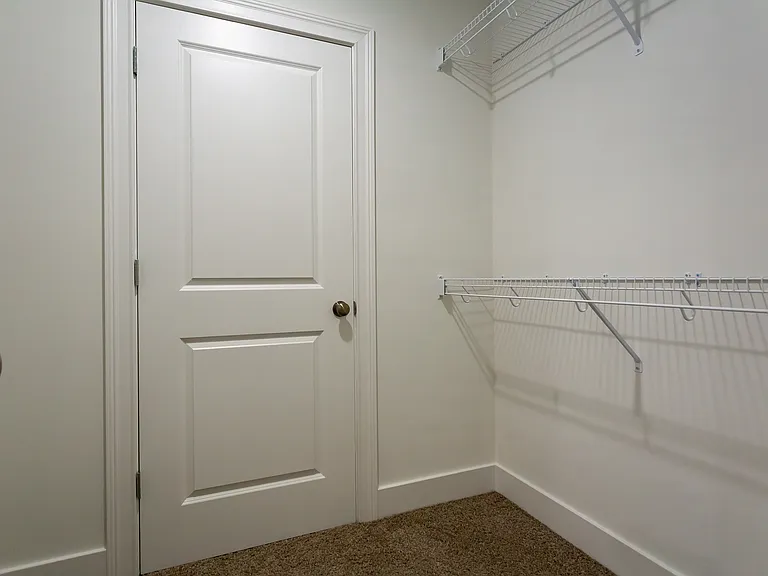 243 Bellshire Dr — Photo 35