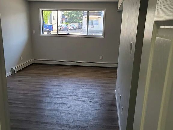 4th image of 11826 83rd St NW #1474333