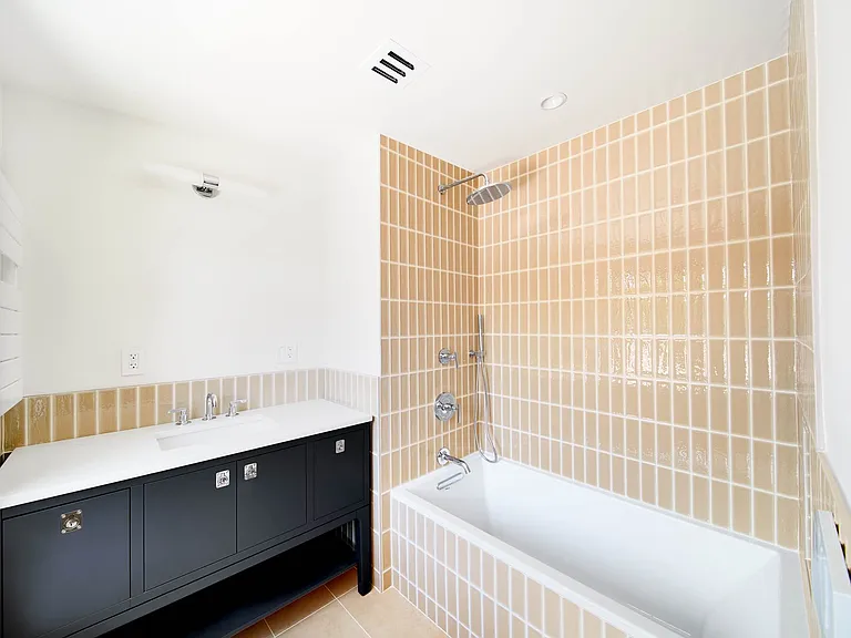 364 Clermont Ave #2 — Photo 9