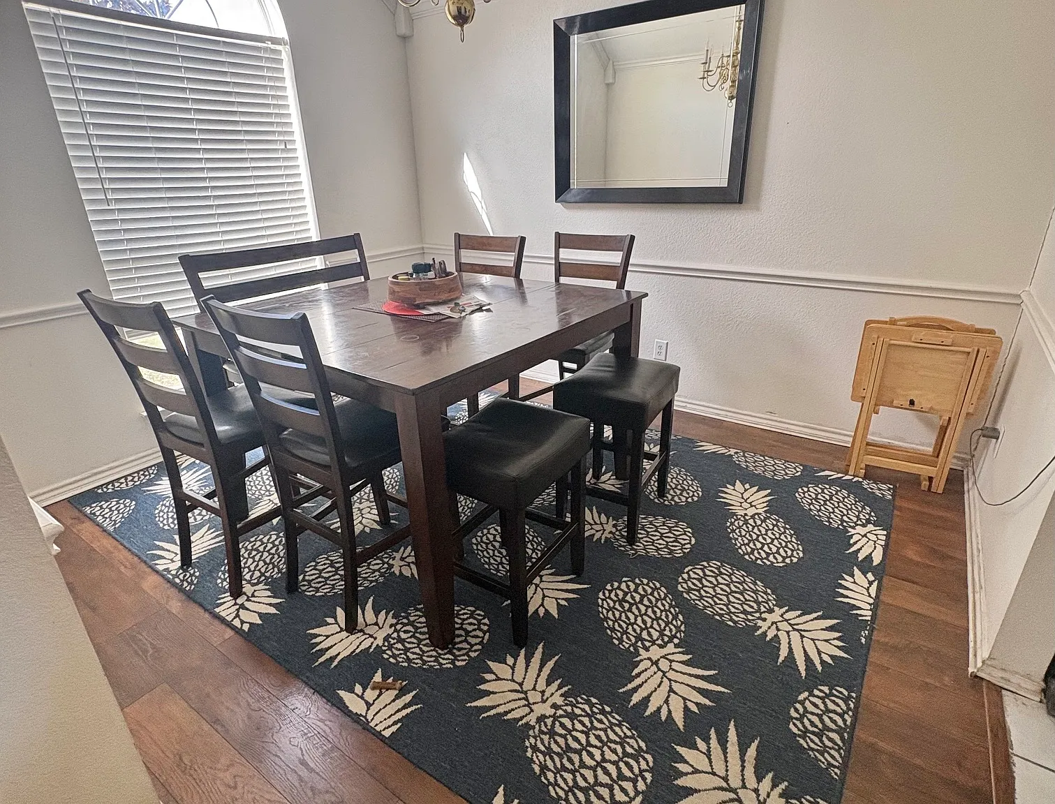 4 bed, 1963 sqft, $2,400 — Photo 3