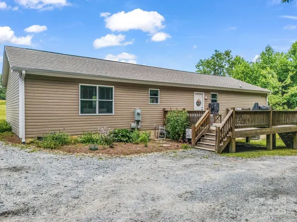 981 Gilliam Mountain Rd, Hendersonville, NC 28792