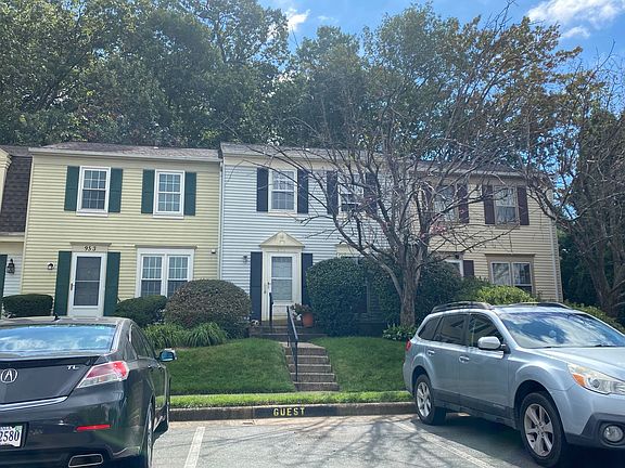 3rd image of 951 Holborn Ct Unit 146