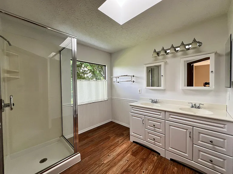 758 N Starr Dr — Photo 25