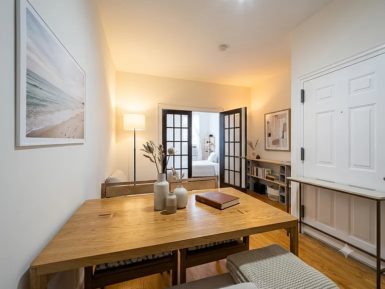 764 Hart St #2R — Photo 5