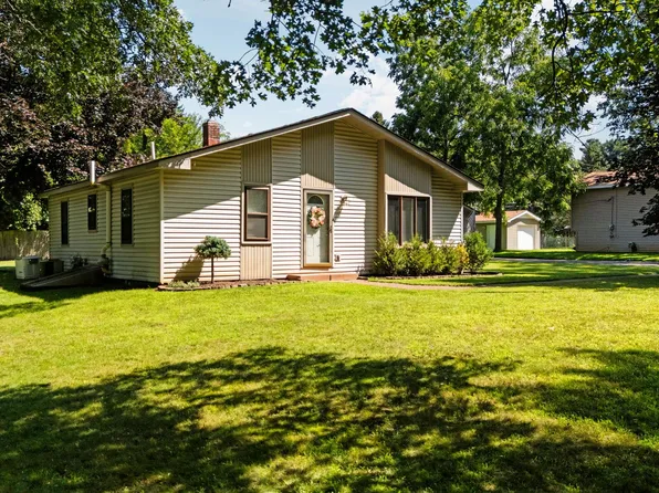 971 Tierney Ave, Highland, MI 48356
