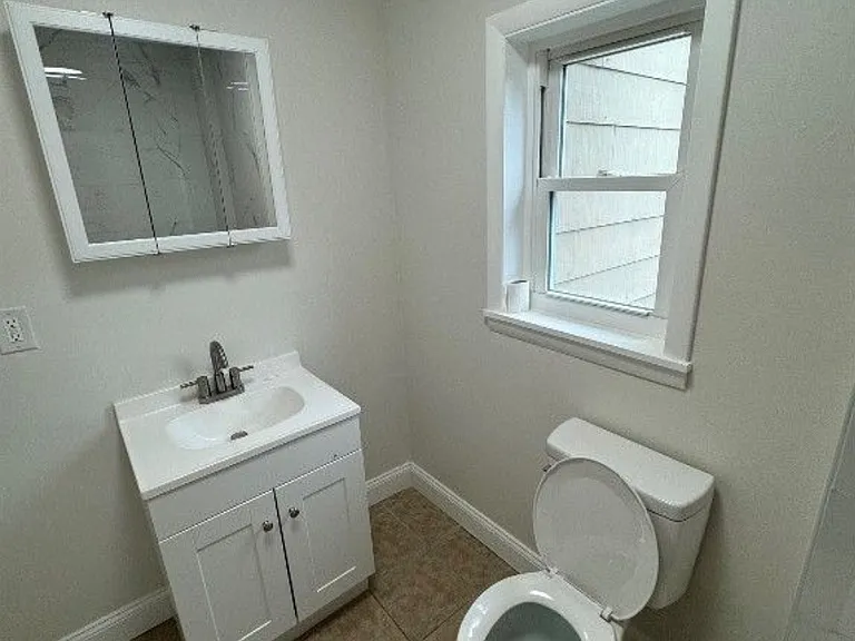 702 Broad St #1 — Photo 11