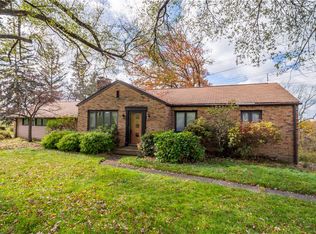 653 Nicholson Rd, Sewickley, PA 15143