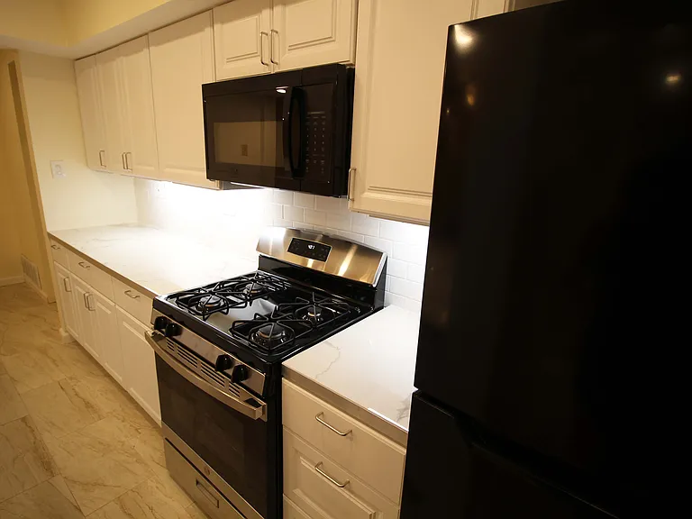5431 Claybourne St #LL — Photo 6