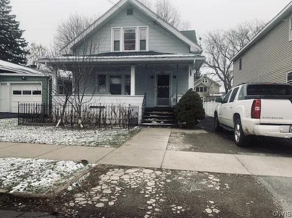 105 Chatham Pl, Syracuse, NY 13208