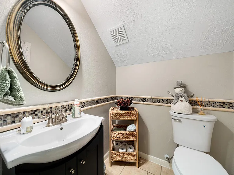 24647 Hampton Lakes Dr — Photo 21