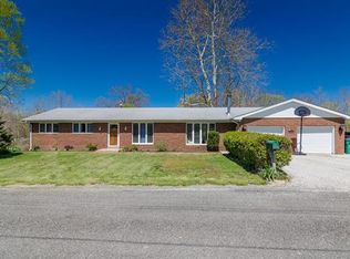 200 Allen Ln, Fairview Heights, IL 62208