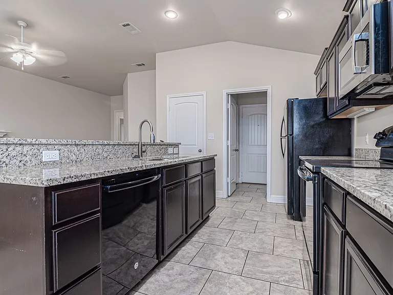 5917 Mile High Ln — Photo 23