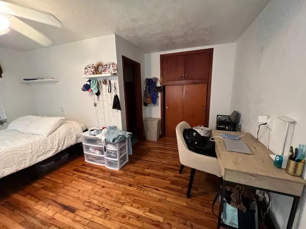 328 NW 15th St, Gainesville, FL 32603