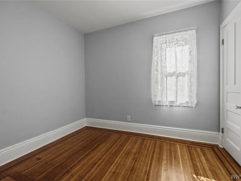 11 Baynes St — Photo 10