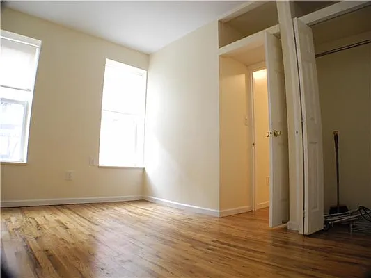 Rented by R New York | media 35