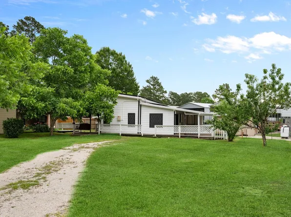 304 Sunrise Dr, Livingston, TX 77351