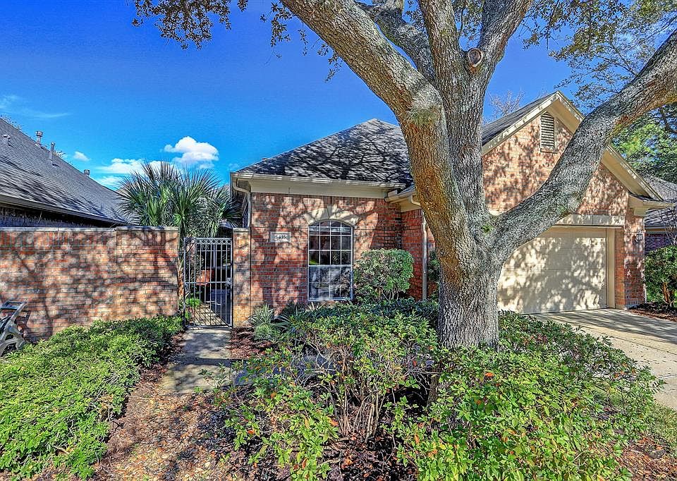 1st image of 5435 Lake Place Dr