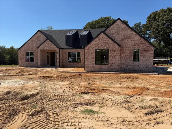 338 Grace Ln, Athens, TX 75751