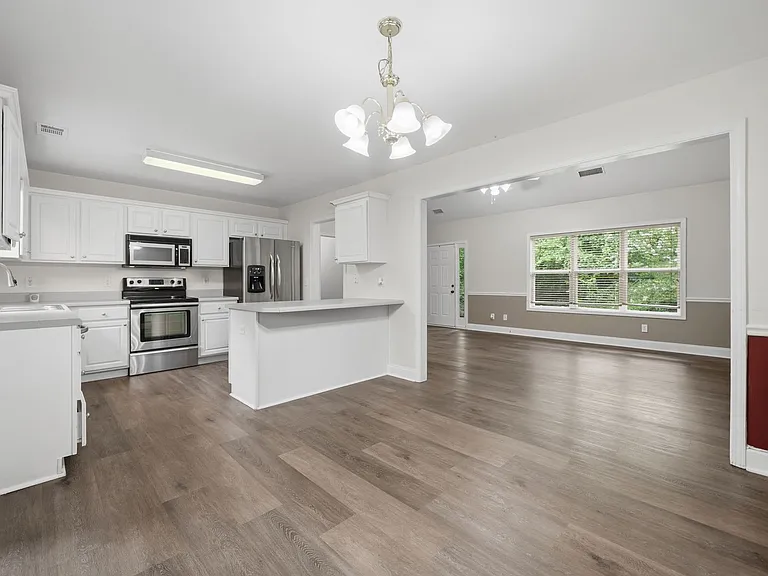 166 Cove Hl — Photo 12