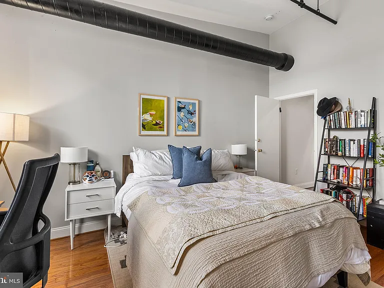 205 N 4th St #11-F5 — Photo 25