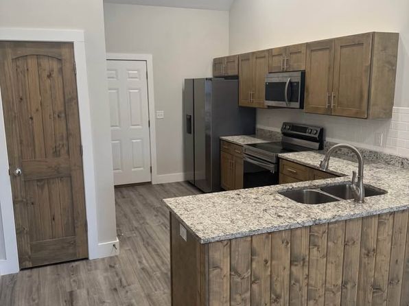 171 Avery Ln #171