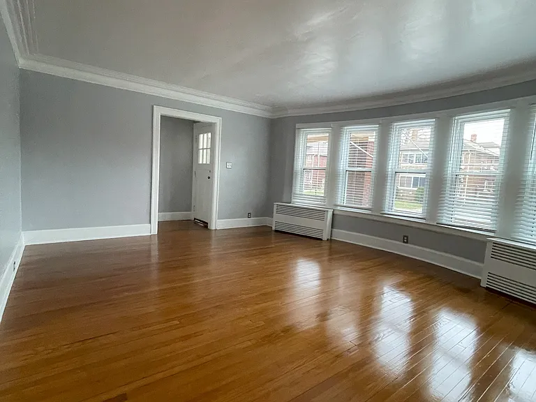 2286 Calvert St — Photo 10