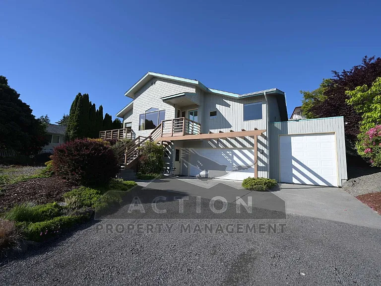 23 Karie Ct — Photo 2