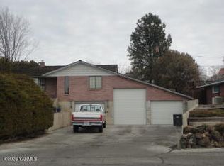 4007 Mountainview Ave, Yakima, WA 98901