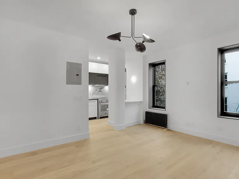 145 Henry St #4V — Photo 1
