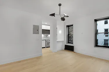 145 Henry Street, #4V