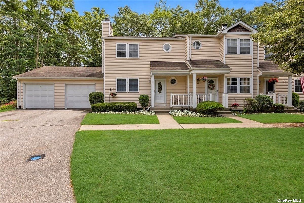 24 Hancock Commons UNIT 24, Yaphank, NY 11980 Zillow