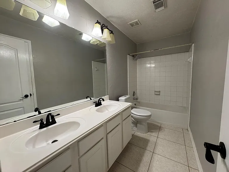15314 Carsen Bend Dr — Photo 22