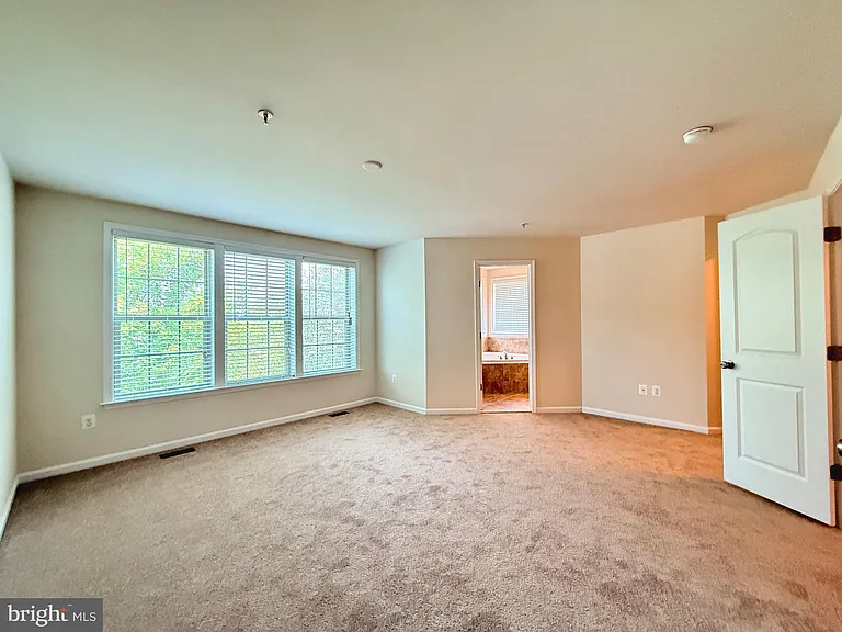 8912 Tower Pl — Photo 32